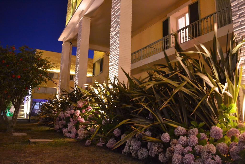 Hotel Cabo Santa Maria La Paloma Bagian luar foto