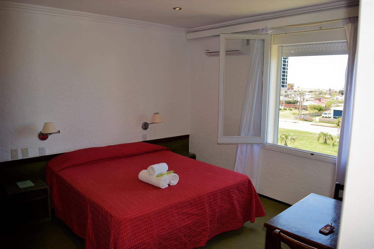 Hotel Cabo Santa Maria La Paloma Bagian luar foto